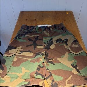 Ralph Lauren Men's Green Camouflage Cargo Shorts